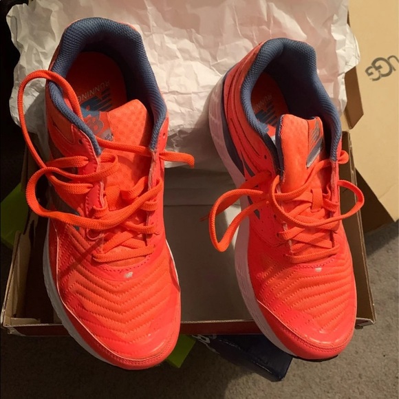 New Balance - Picture 3 of 6